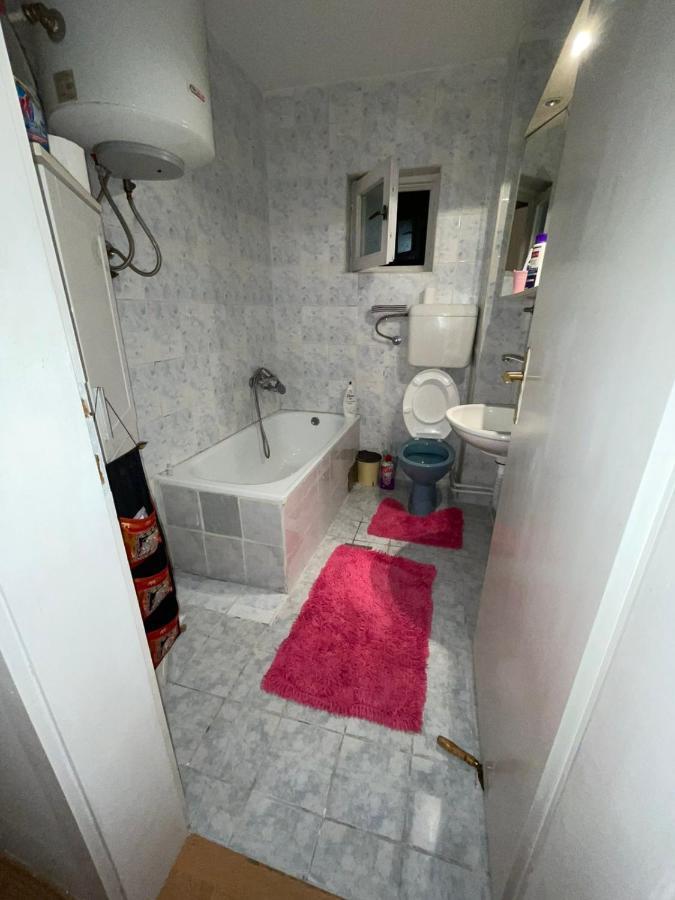 Apartman City Apartment Tuzla Exterior photo